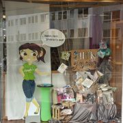 august-schaufenster-hobbymade-duesseldorf-2019-1