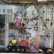 oktober-schaufenster-hobbymade-duesseldorf-2019-12